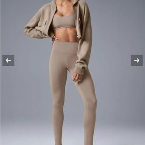 ALO Yoga High-Waist airlift Leggings